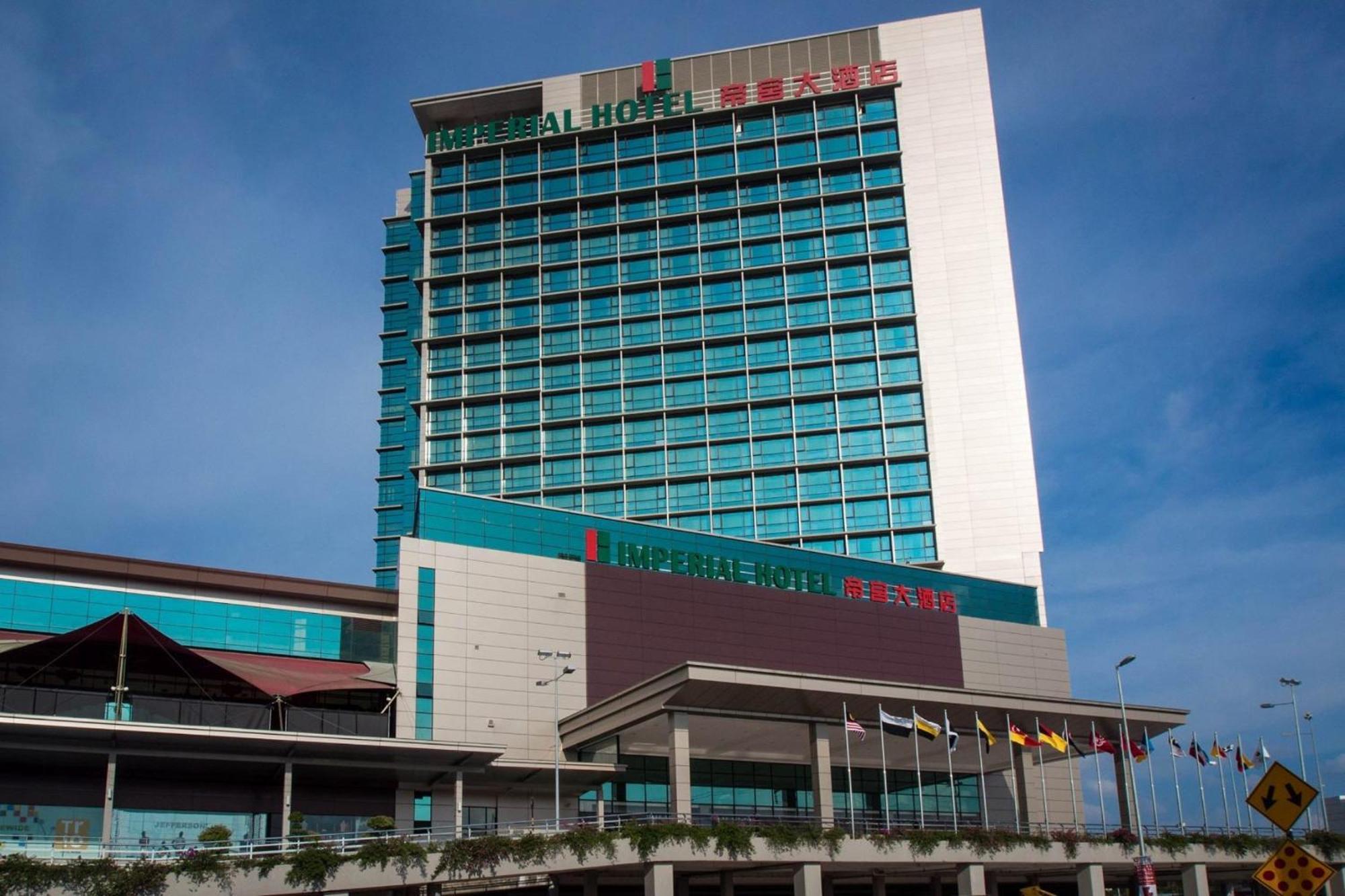 Imperial Hotel Kuching Bagian luar foto