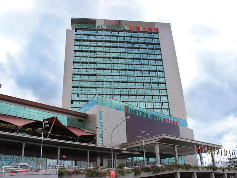 Imperial Hotel Kuching Bagian luar foto